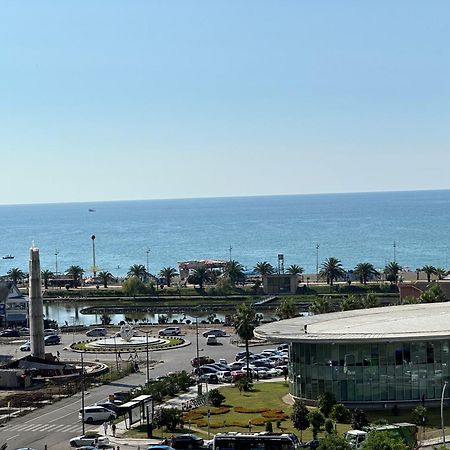 Апартамент У Моря Batoemi Buitenkant foto
